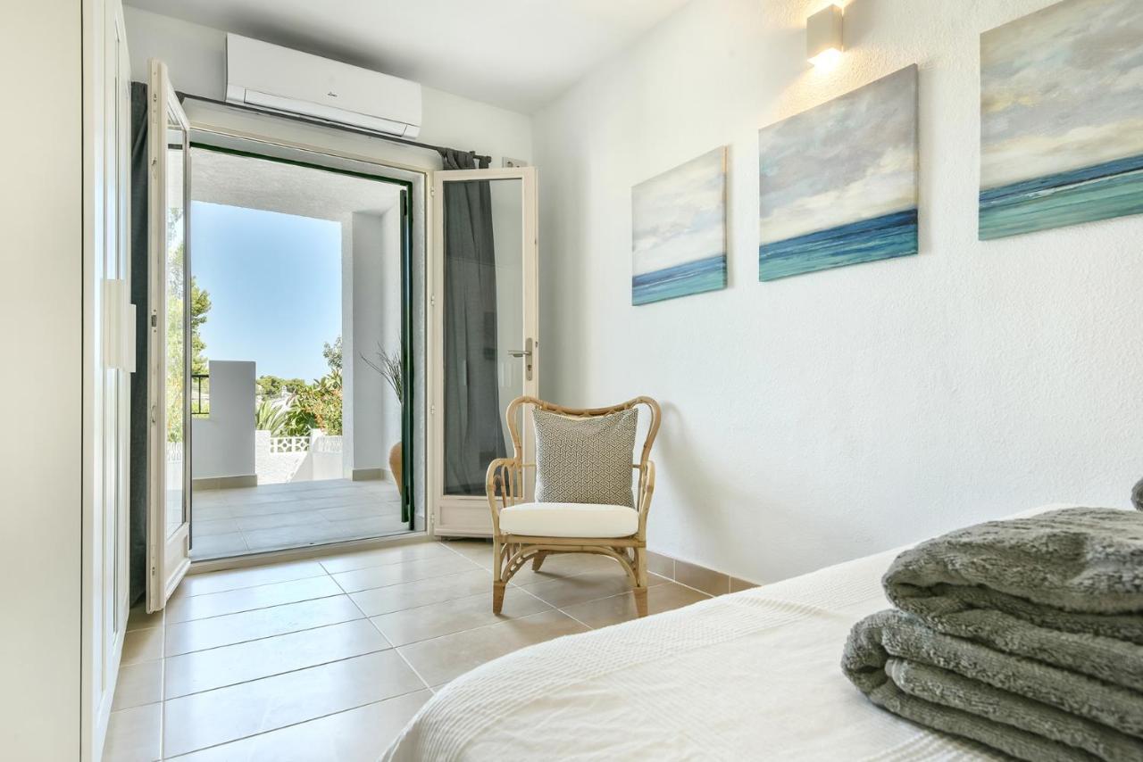 Modern Stylish Bungalow In Морайра Экстерьер фото